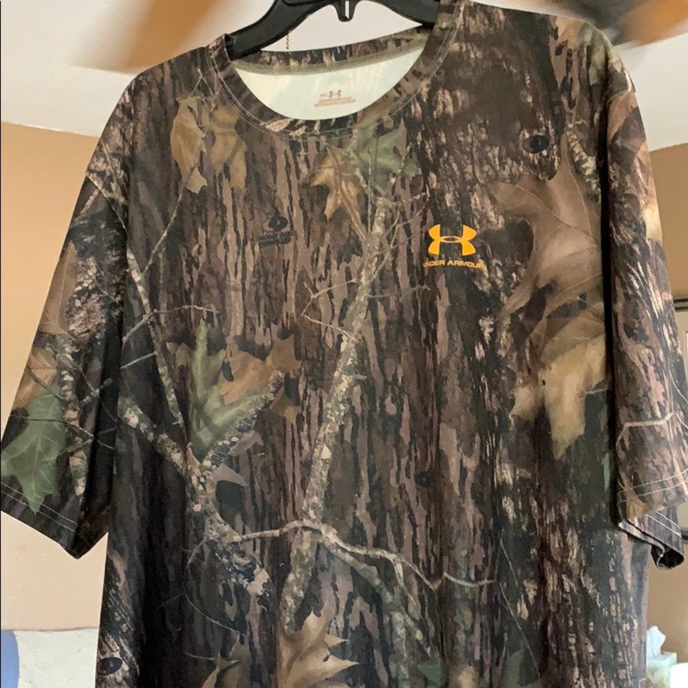 Under Armour Mossy Oak Athletic Shirt